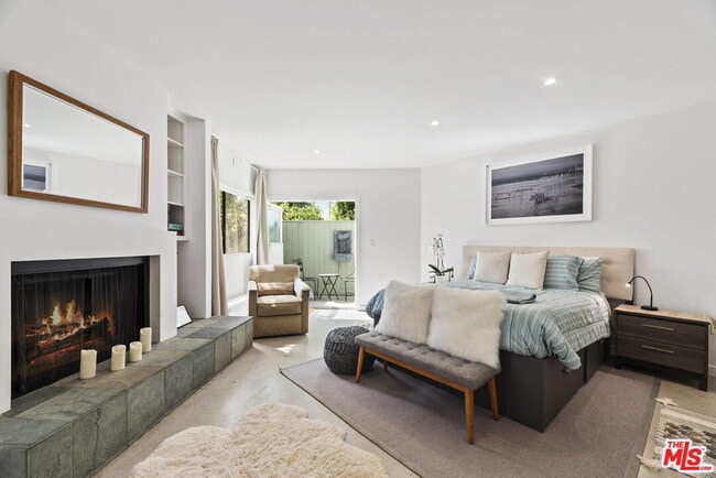 Building Photo - 2607 2nd St