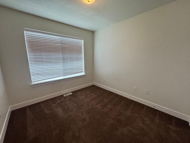 Building Photo - 12771 Park Rim Ct