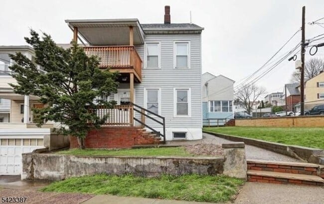 Building Photo - 58 Westervelt Ave