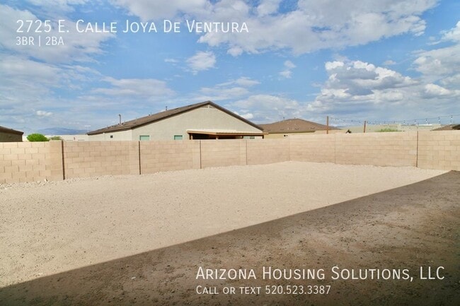 Building Photo - 2725 East Calle Joya de Ventura