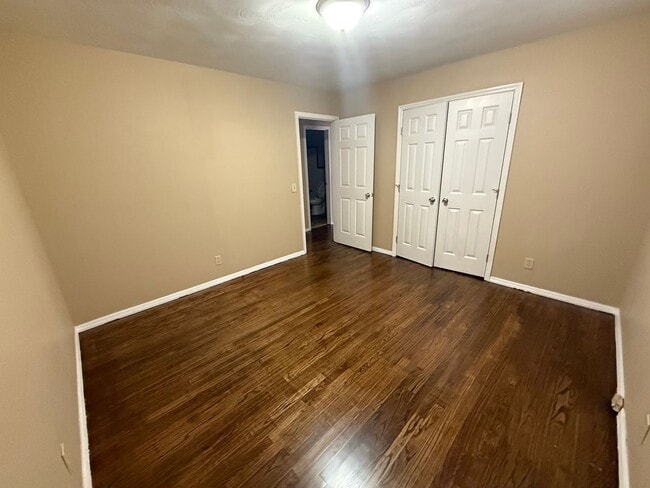 Building Photo - 2505 Rosebrier Ave