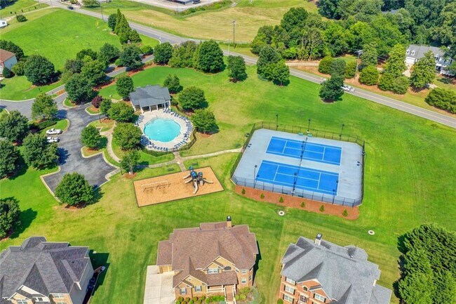 Building Photo - 9135 Fox Trail Ln