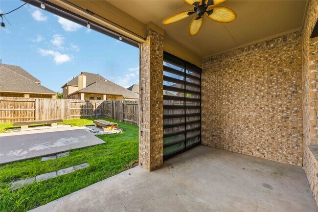 Building Photo - 5238 Pickford Grove Ln