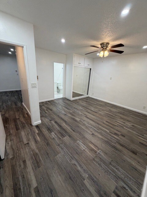 Building Photo - 1802 E Glenoaks Blvd