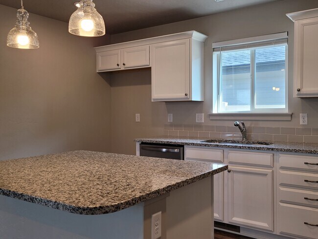 Building Photo - 17906 Hensley Ridge Pl