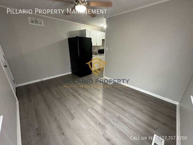 Building Photo - 301 Green St