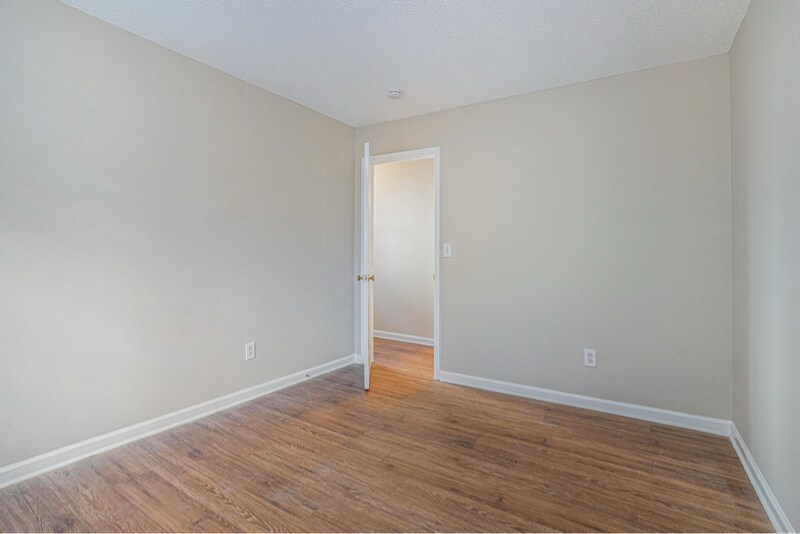 Building Photo - 2894 Regent Walk Dr