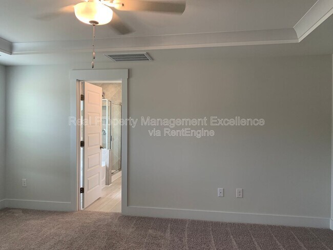 Building Photo - 150 Steppe Wy