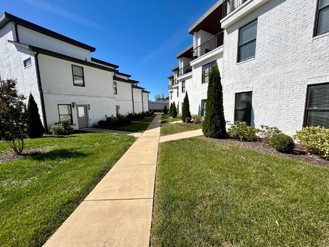 Primary Photo - Modern 3-Bedroom 3-Story Apartment with a ...