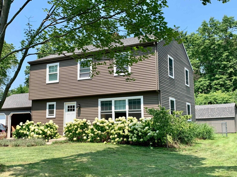 Building Photo - 1481 Trebor Rd