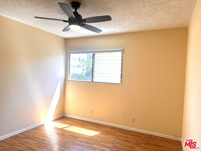 Building Photo - 5411 S Centinela Ave