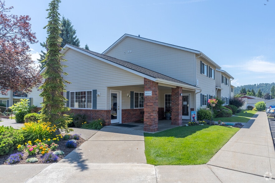 Leasing Office - Bellwood Park Apartments