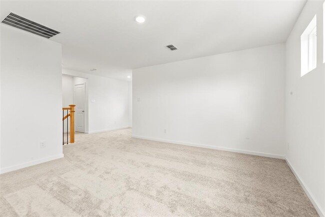 Building Photo - 22114 Paula Bluff Ln