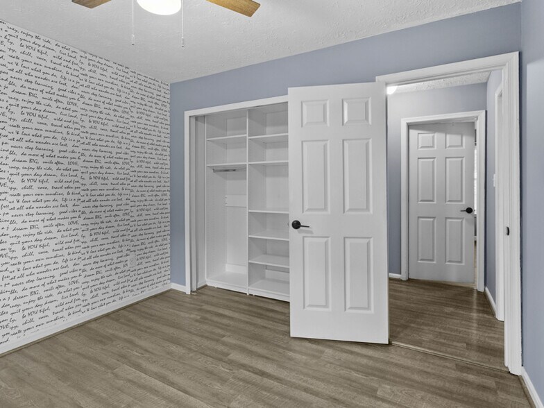 Building Photo - 2007 Robert Bowie Dr