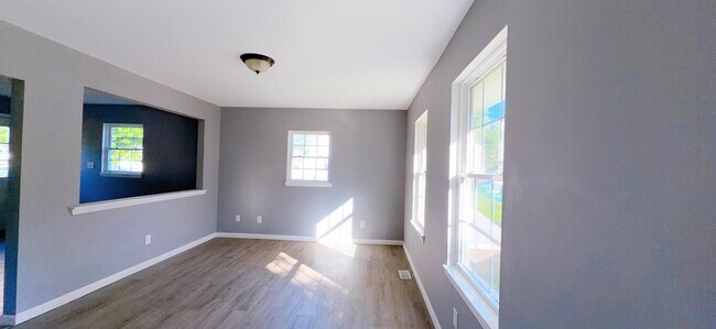 Building Photo - 601 Uhler Ave