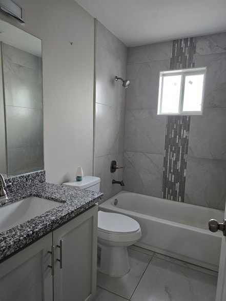 Building Photo - 7108 EL MESON DR