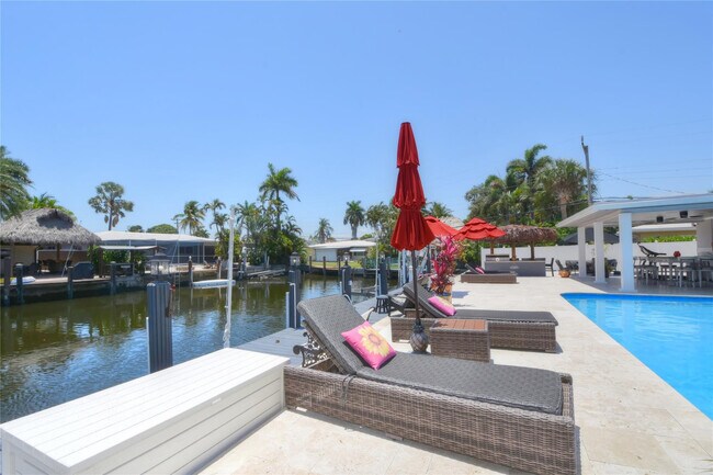 Building Photo - 2228 SE 10th St