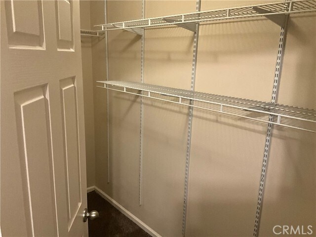 Building Photo - 5562 Horseshoe Way