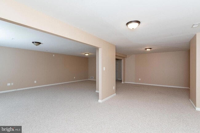 Building Photo - 415 Granville Ct
