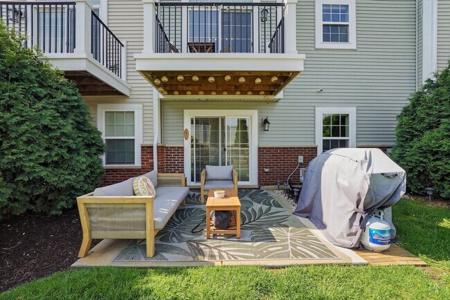 Building Photo - 2546 Huntleigh Ln