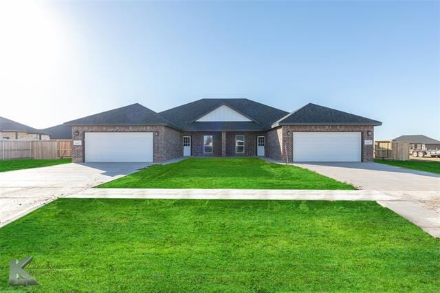 Primary Photo - 8166 Sawdust Trl