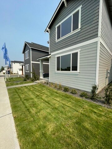Building Photo - 2696 N Red Shoulder Ln