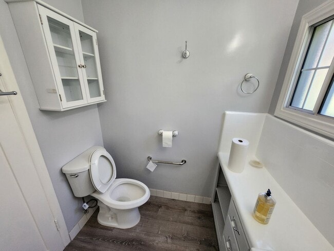 Building Photo - Charming 3-Bedroom Home in Altadena with L...