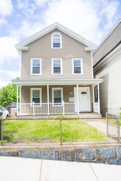 Primary Photo - 21 Alpine St