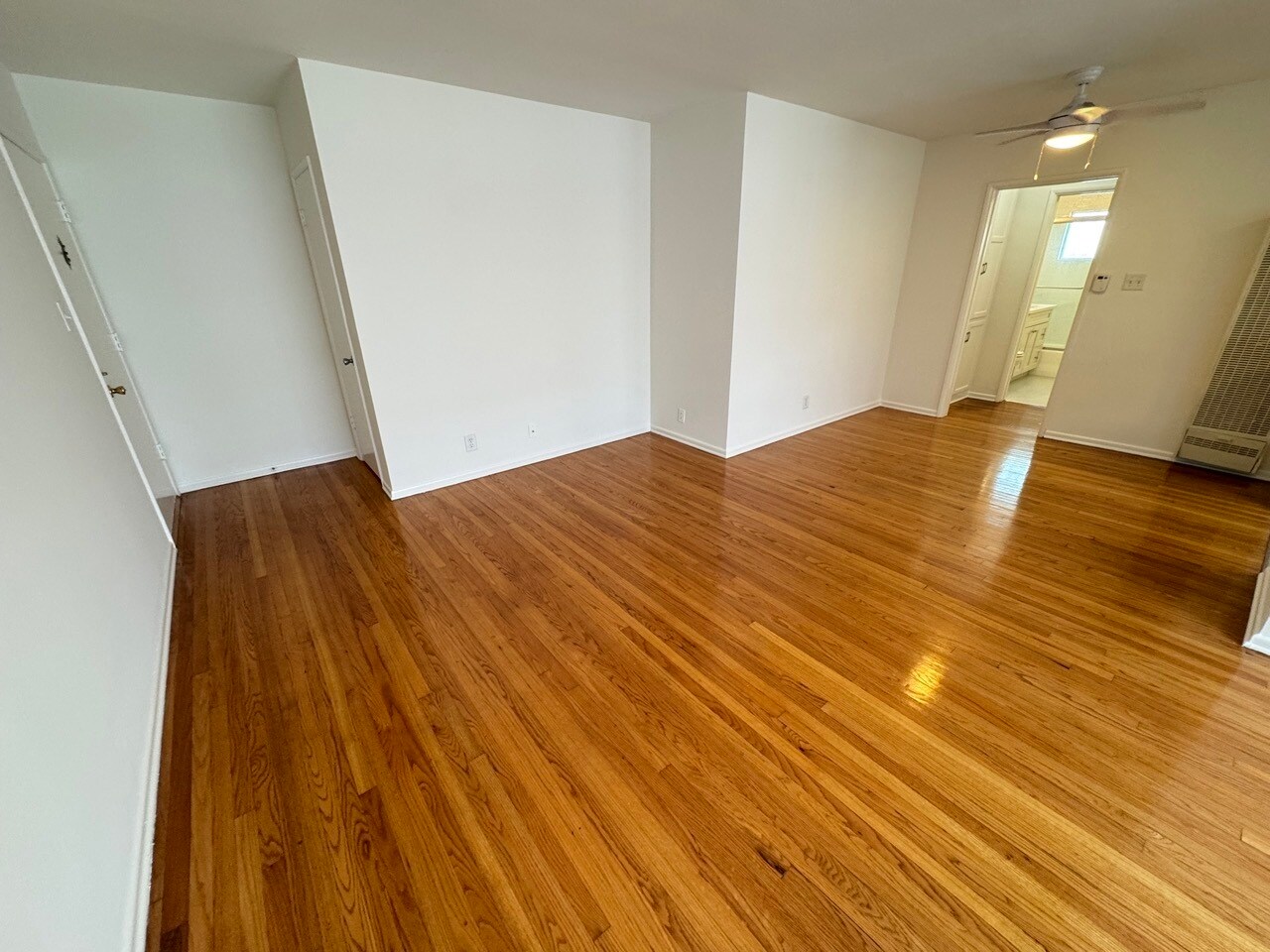 Building Photo - 11662 Sunset Blvd