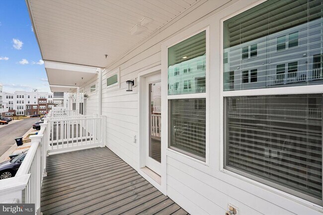 Building Photo - 19820 Lavender Dust Sq