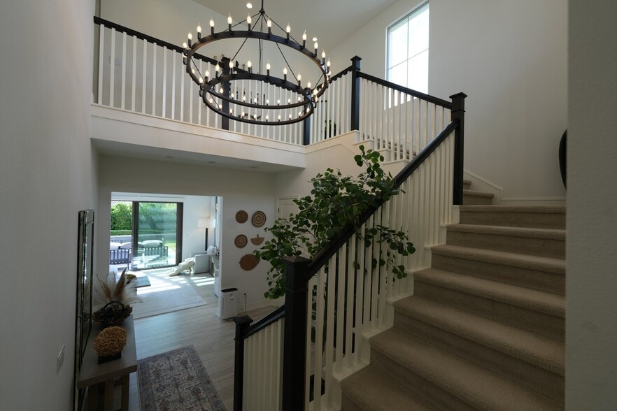 Building Photo - 145 Plum Lily