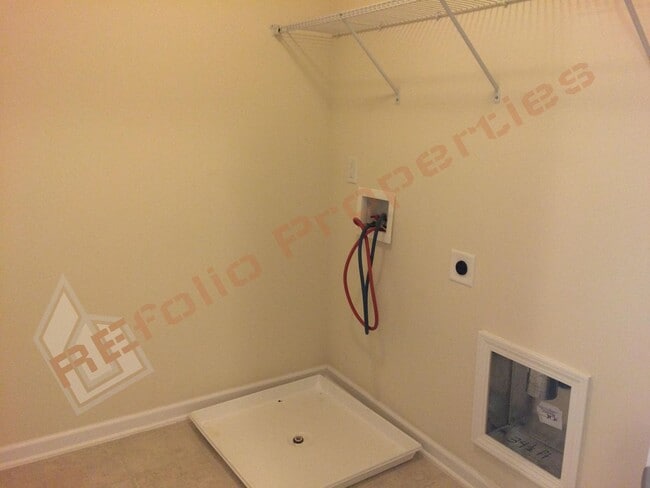 Building Photo - 1028 Contessa Dr