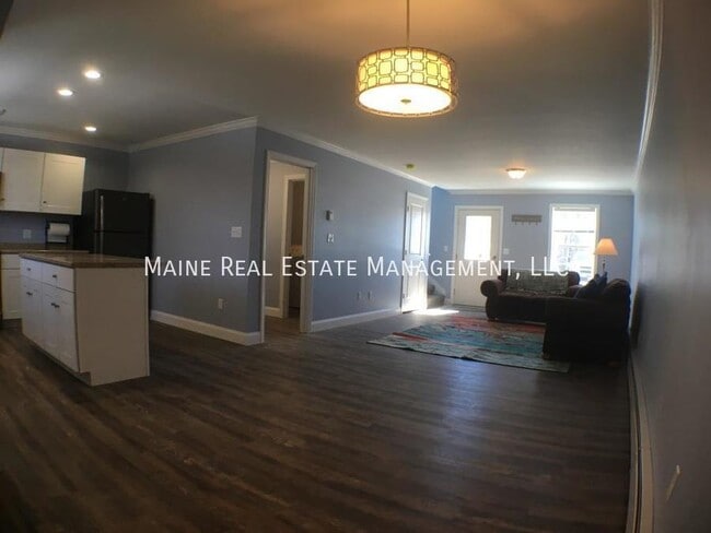 Building Photo - 66 Basketball Ct