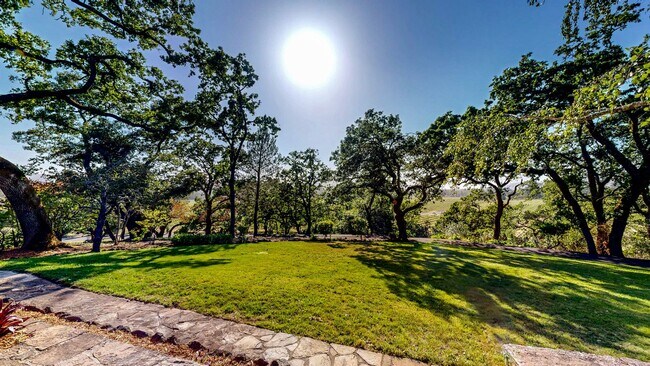 Building Photo - Experience true Wine Country Luxury living...