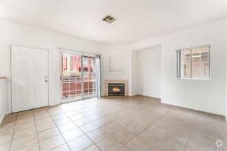 Building Photo - 3 Bedroom Condo with an Open Floor Plan!