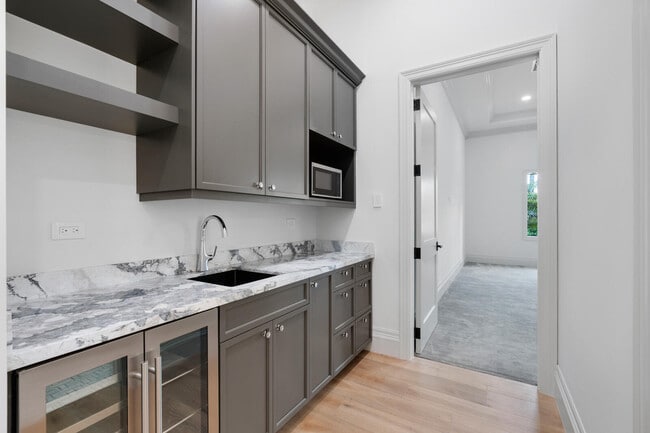 Building Photo - 14699 Black Bear Rd