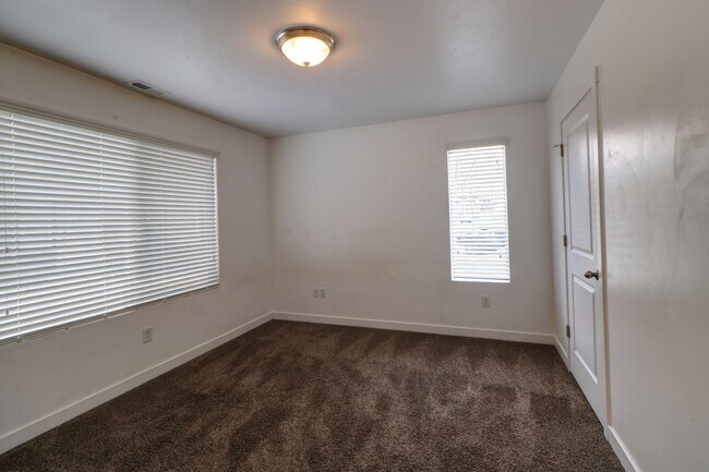 Building Photo - 14778 S Rising Star Ln