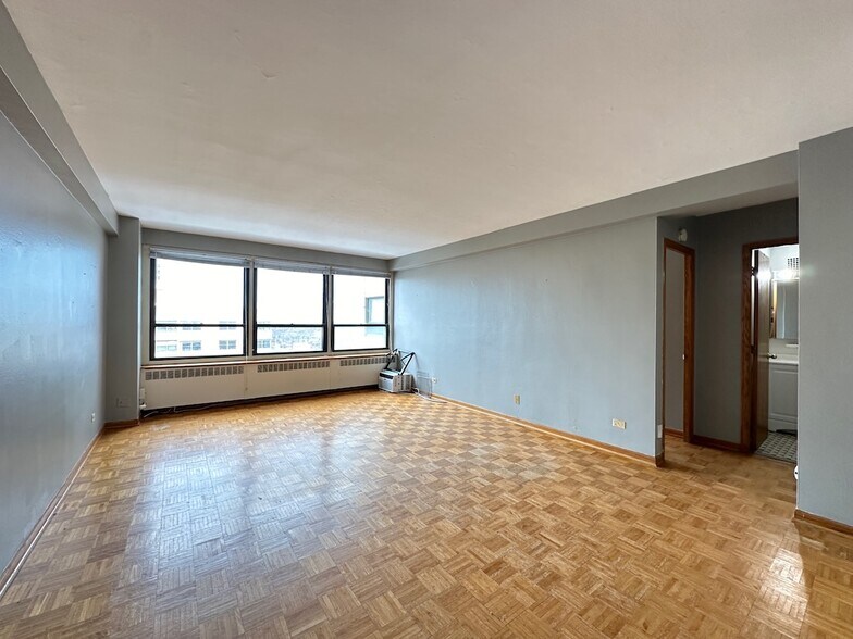 Building Photo - 4180 N Marine Dr