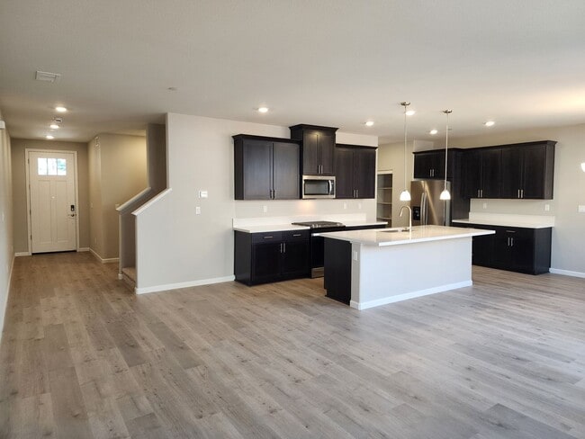 Building Photo - Brand New Townhome in South Carson City