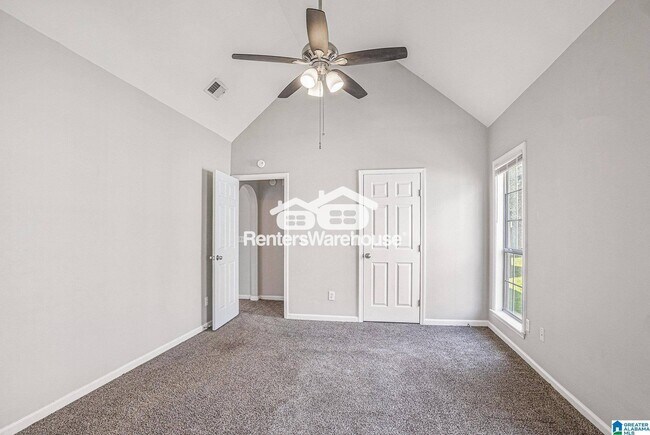 Building Photo - 139 Flagstone Ln