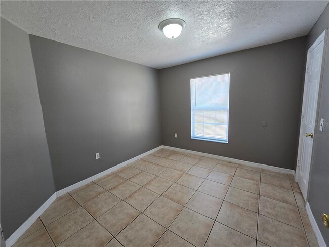 Building Photo - 3113 Julia Ct