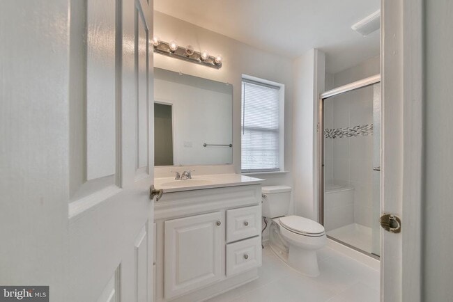 Building Photo - 35 Nutmeg Pl