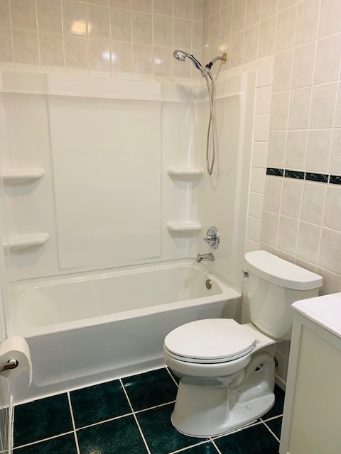 2nd Floor Full Bathroom - 7513 Braemar Ct