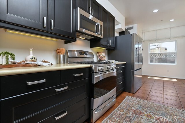 Building Photo - 9640 Farragut Dr