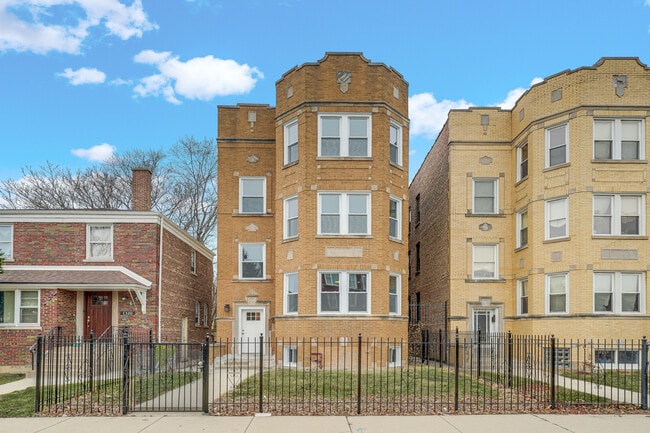 Building Photo - 7316 S Rockwell St