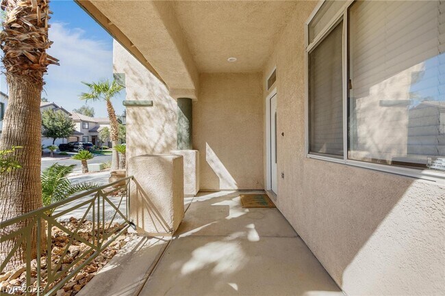 Building Photo - 10980 St Rafael St