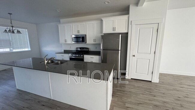 Building Photo - 386 Willow Leaf Rd