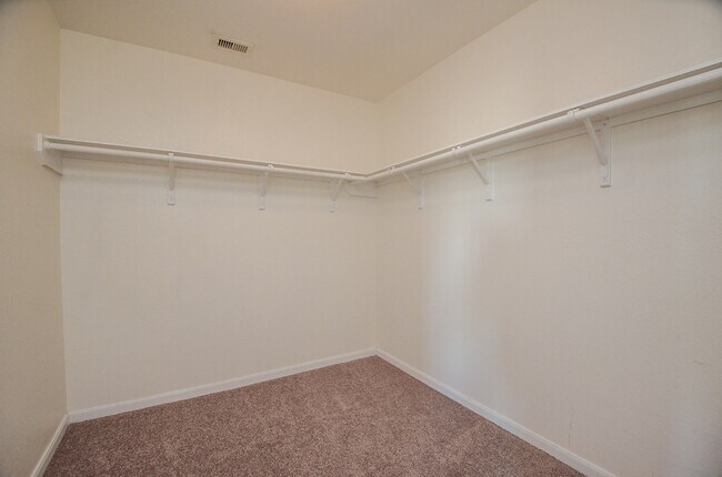 Building Photo - 22510 Auburn Valley Ln