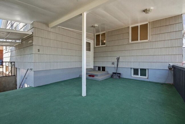 Building Photo - 5256 S 2000 W