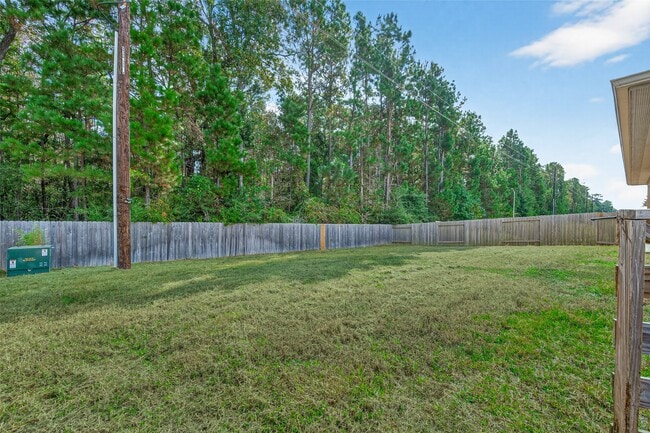 Building Photo - 40320 Hilltop Pr Dr